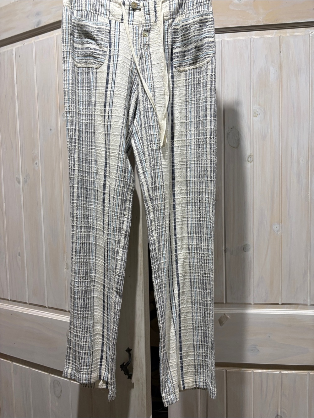 Sundance Cream & Blue-Gray Plaid Casual Drawstring Pants